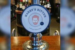 Βρετανική παμπ σερβίρει την «Πικρή Μπύρα του Χάρι»