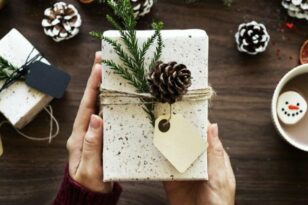 Ιδέες για πιο «πράσινα» δώρα αυτά τα Χριστούγεννα