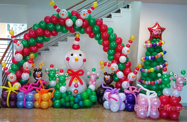 Χριστουγεννιάτικη διακόσμηση με μπαλόνια