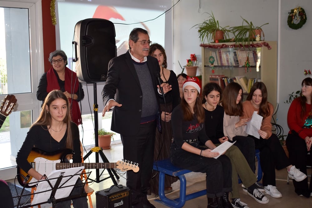Ο Δήμαρχος Πατρέων σε εκδήλωση μαθητών του ΓΕΛ Ρίου για τα αδέσποτα