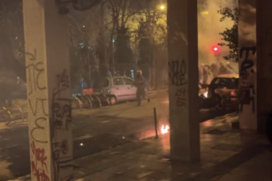 Eπέτειος δολοφονίας Γρηγορόπουλου: Πορεία στην Θεσσαλονίκη - Επεισόδια με μολότοφ και σε Αθήνα ΦΩΤΟ - ΒΙΝΤΕΟ