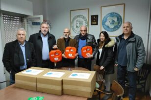 Η Περιφέρεια Δυτικής Ελλάδας δώρισε τρεις απινιδωτές στην ΕΠΣ Αχαϊας