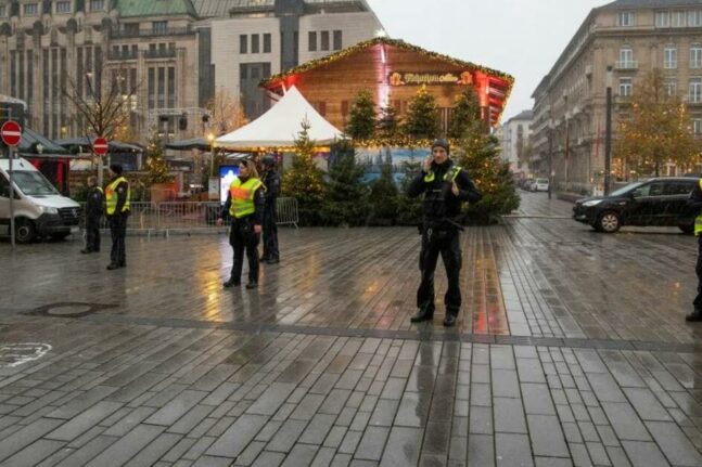 Συναγερμός στη Γερμανία: Εκκενώθηκαν οι χριστουγεννιάτικες αγορές του Ντίσελντορφ - Τι συνέβη