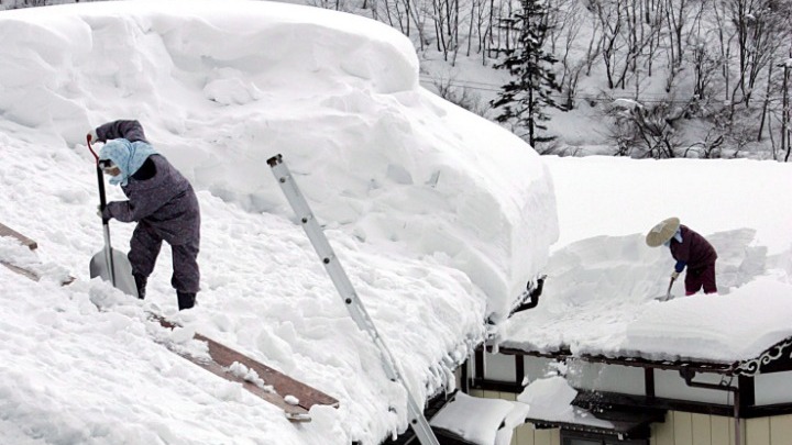 Φονικές χιονοπτώσεις στην Ιαπωνία - 13 νεκροί και περισσότεροι από 80 τραυματίες