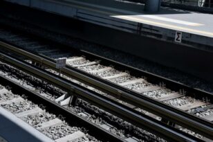 ΗΣΑΠ: Πτώση ατόμου στις γραμμές μεταξύ των σταθμών N.Ιωνία - Ηράκλειο