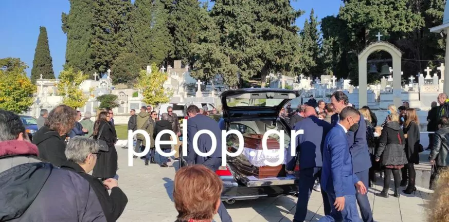 Βαρύ πένθος στην κηδεία του Απόστολου Γεωργαρά