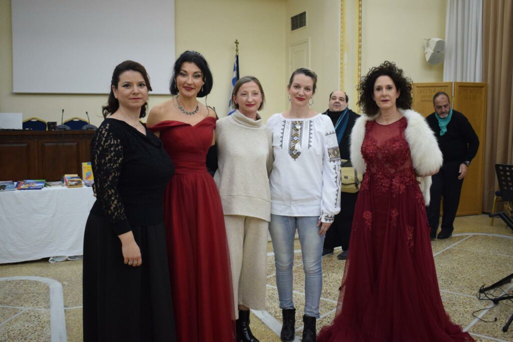 Η χορωδία της Κοινο_Τοπίας συμμετείχε στο παζάρι του συλλόγου Ελληνοουκρανικής φιλίας Palyanytsya