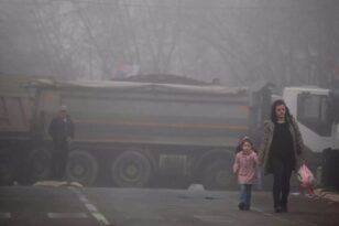 Κόσοβο: Νέα οδοφράγματα, σε ύψιστη ετοιμότητα ο στρατός στη Σερβία