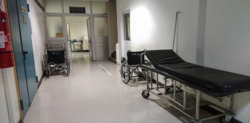 Άσχημη η κατάσταση στα νοσοκομεία: Οι πολύωρες αναμονές ασθενών και τα ράντζα στους διαδρόμους
