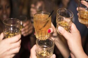 Κέρκυρα: «Ντου» της ΑΑΔΕ στον Κάβο και 28 «λουκέτα» σε μαγαζιά για φοροδιαφυγή και νοθευμένα ποτά