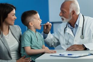 Στρεπτόκοκκος: Ποια συμπτώματα πρέπει να ελεγχθούν τα πρώτα 24ωρα στα παιδιά