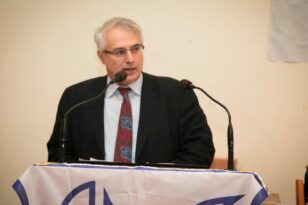 Ο πρόεδρος του ΙΟΠ Κώστας Καλογερόπουλος στο Peloponnisos FM 104,1: «Η ιστιοπλοΐα θα φέρει ανάπτυξη»