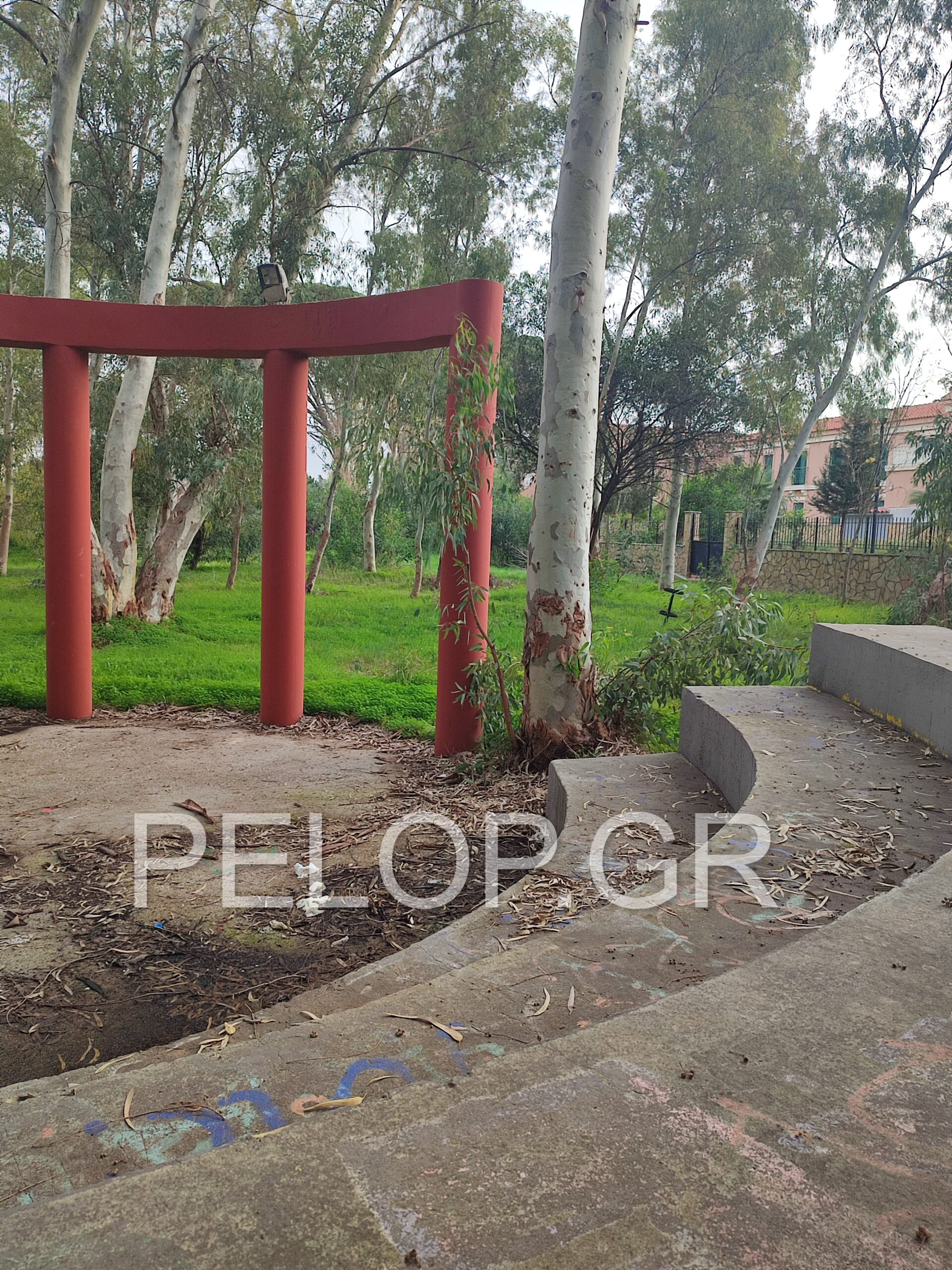 Κεφαλονιά: Εικόνες εγκατάλειψης στο Δημοτικό Πάρκο του Αργοστολίου - «Σφυρά αδιάφορα» ο Δήμος