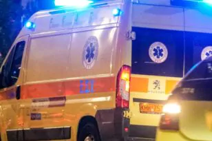 Βούλα: Σοβαρό τροχαίο στην Παραλιακή - Νεκρός ο 20χρονος οδηγός, χαροπαλεύει η συνοδηγός