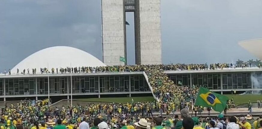 Βραζιλία: Εισβολή υποστηρικτών του Μπολσονάρο στο Κογκρέσο ΒΙΝΤΕΟ
