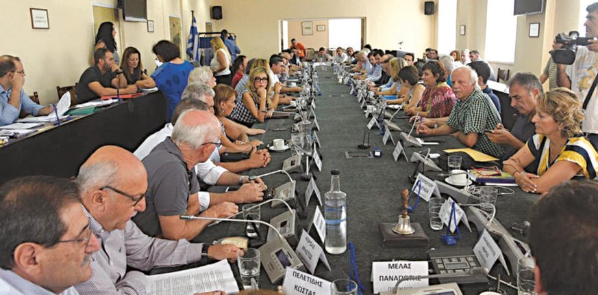 Πάτρα: Μέχρι την Κρήτη θα φτάσουν πατρινοί για να μείνουν στη δουλειά - Τι αποφάσισε το δημοτικό συμβούλιο