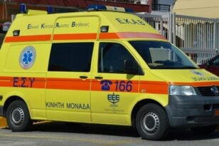 Σοβαρό τροχαίο με δύο τραυματίες στο δρόμο Αμαλιάδα-Πάτρα – Αυτοκίνητο καρφώθηκε σε τοίχο μονοκατοικίας