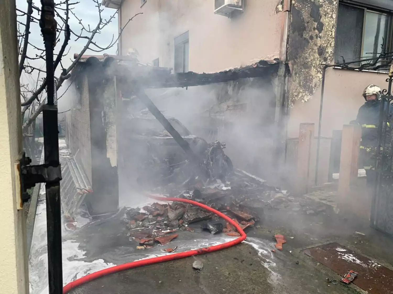 Αλεξανδρούπολη: Ξέσπασε φωτιά στον Απαλό από μοτοσυκλέτα - Τι συνέβη ΦΩΤΟ - ΒΙΝΤΕΟ
