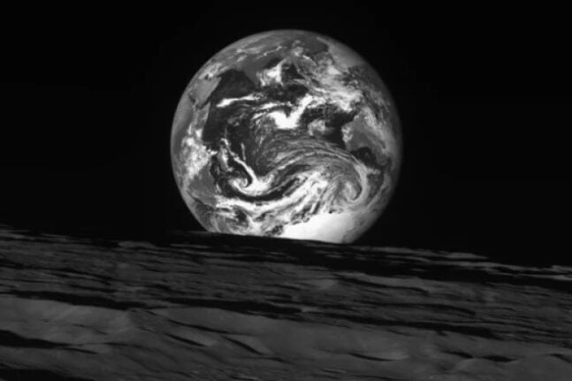 Πώς φαίνεται η Γη από τη σελήνη; - Εντυπωσιακές φωτογραφίες