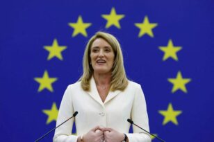 Μέτσολα: Ελπίζει ότι το Ευρωπαϊκό Κοινοβούλιο θα γυρίσει σελίδα μετά το σκάνδαλο με το Qatargate