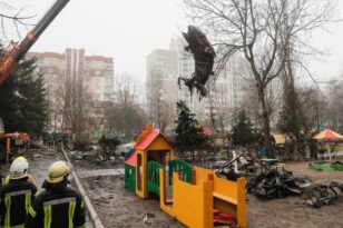 Ουκρανία-Συντριβή ελικοπτέρου: 14 οι νεκροί, ανάμεσά τους ένα παιδί - ΒΙΝΤΕΟ από τη συντριβή