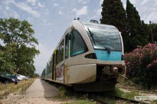 Πάτρα: Ταλαιπωρία για δεκάδες επιβάτες του προαστιακού – Ακινητοποιήθηκαν τα τρένα – Περιμένουν περίπου δύο ώρες!