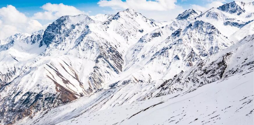 Θιβέτ: Οκτώ άνθρωποι παρασύρθηκαν από χιονοστιβάδα