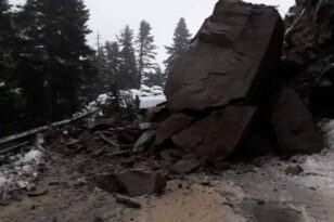 Αραποκέφαλα: Πτώση βράχου έκλεισε τον δρόμο για Προυσό - ΦΩΤΟ