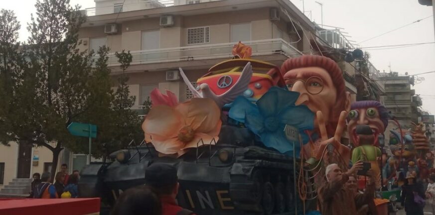 «Πατρινό καρναβάλι για πάντα»: Η Μεγάλη Παρέλαση, «ποτάμι» χαράς, έμπνευσης και δημιουργίας