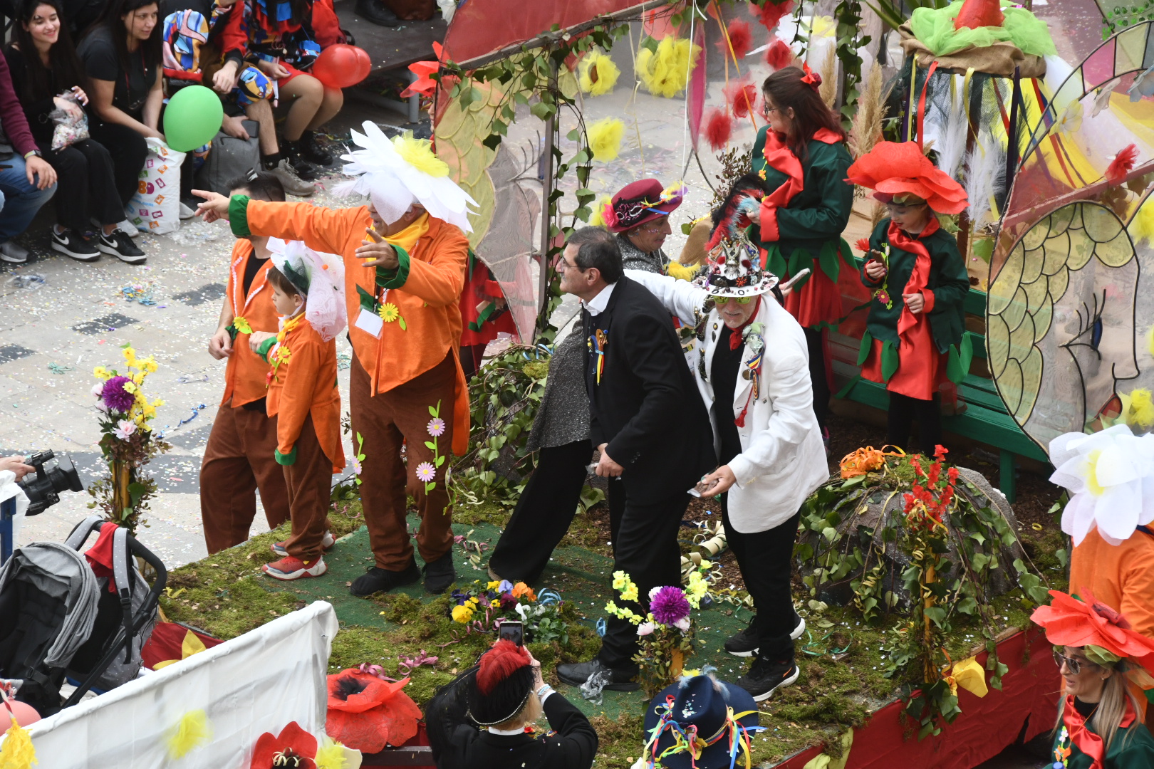 Πατρινό Καρναβάλι 2023: Ξεπέρασε κάθε προηγούμενο η φαντασμαγορική γιορτή της Πάτρας - ΦΩΤΟ