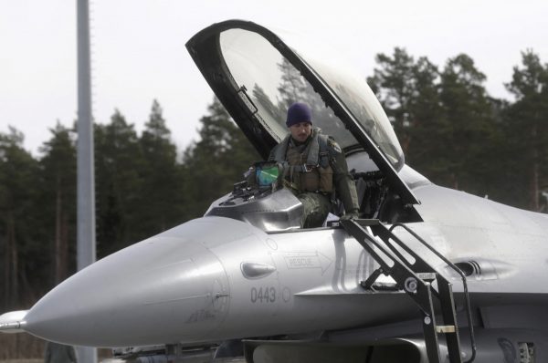 Ουκρανία: Ασκεί «πιέσεις» στο Κογκρέσο για την παράδοση μαχητικών F-16