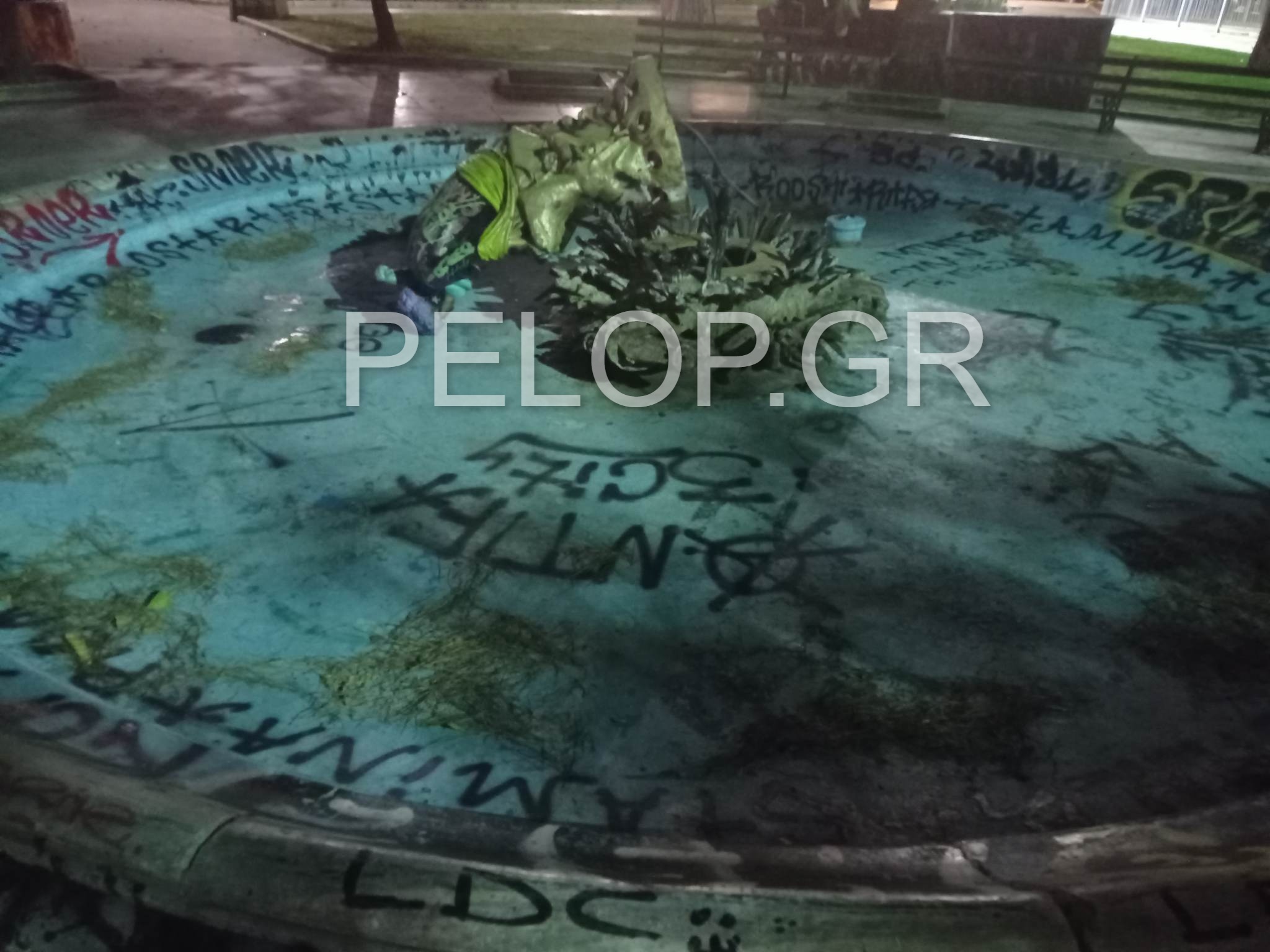Πάτρα: Αποτροπιασμός για το σιντριβάνι της Πλατείας Όλγας - Οργή για τους βανδαλισμούς ΦΩΤΟ