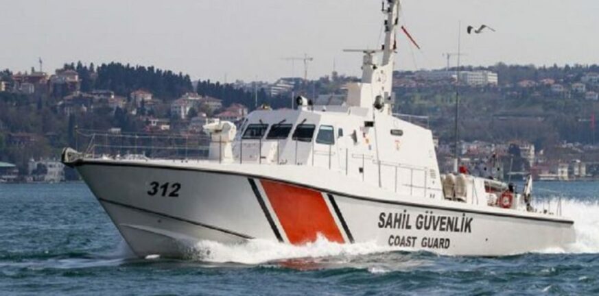 Φαρμακονήσι: Τουρκική ακταιωρός επιχειρεί να εμβολίσει σκάφος του Λιμενικού - Πυροβολισμοί στον «αέρα» από τους Έλληνες - BINTEO ντοκουμέντο
