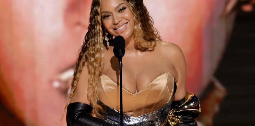 Beyoncé: Έγραψε ιστορία και έσπασε ρεκόρ στα φετινά μουσικά βραβεία Grammy