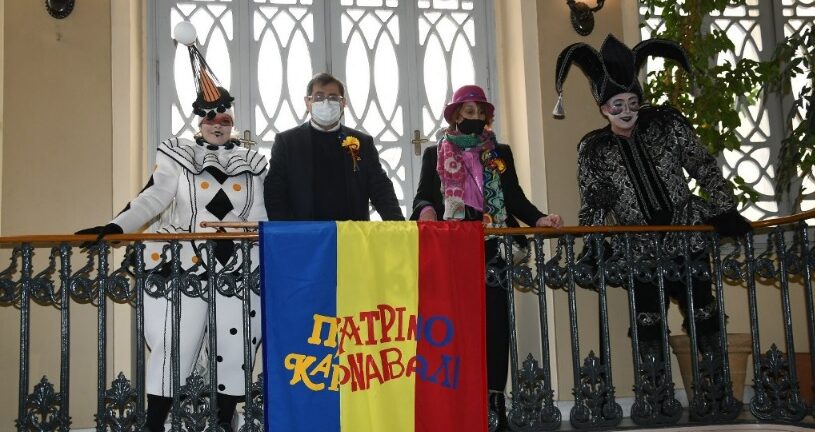 «Παρατράγουδα» με τον Καρναβαλικό ύμνο - Πανελλήνιος σάλος με το «φάλτσο» του Πατρινού Καρναβαλιού