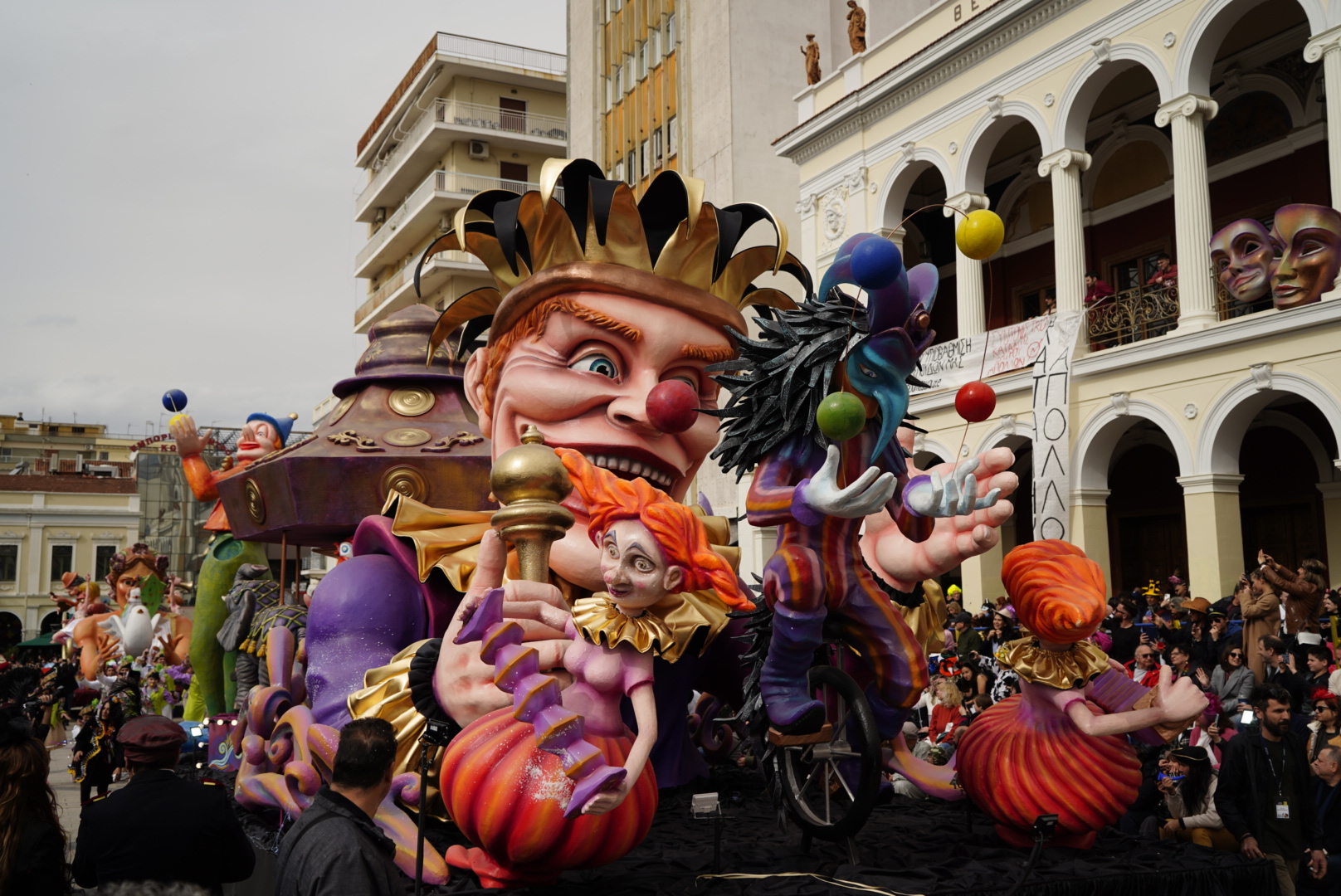 Πατρινό Καρναβάλι 2023: Ξεπέρασε κάθε προηγούμενο η φαντασμαγορική γιορτή της Πάτρας - ΦΩΤΟ