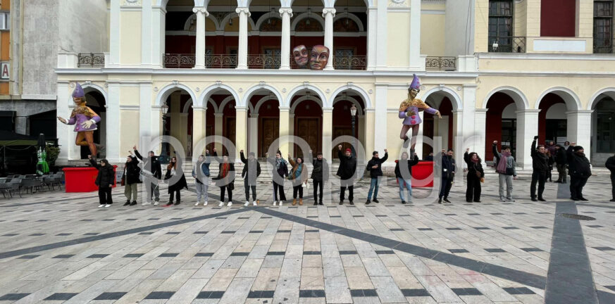Πάτρα: Διαμαρτυρία των σπουδαστών της Δραματικής Σχολής του ΔΗΠΕΘΕ - ΦΩΤΟ ΒΙΝΤΕΟ
