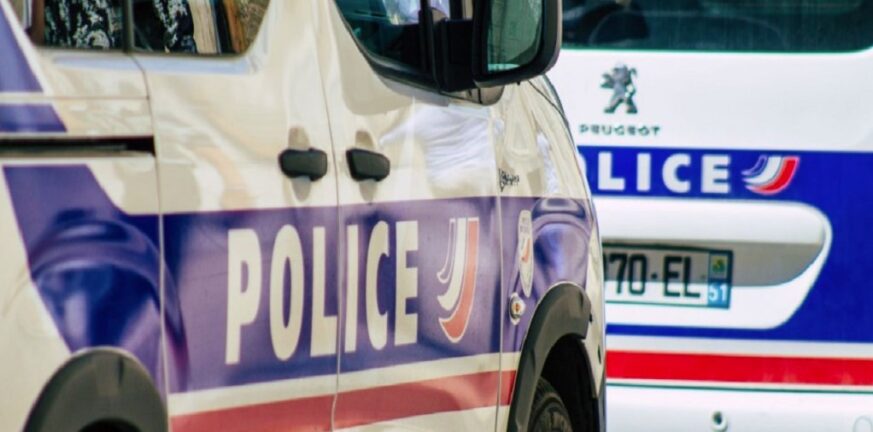 Συναγερμός στο Παρίσι: Άνδρας πυροβολεί από το μπαλκόνι του 