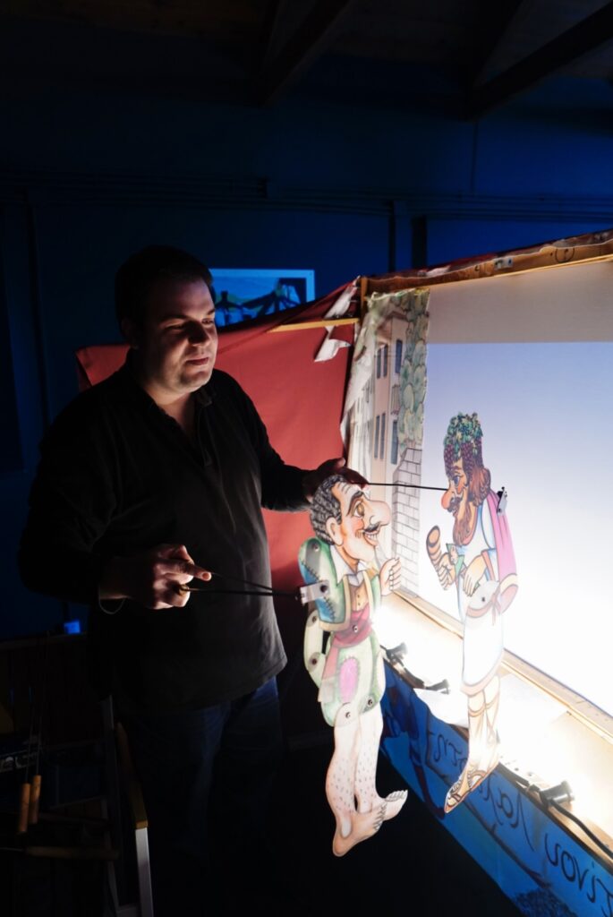 Πατρινό Καρναβάλι 2023: Επιτυχημένη η παράσταση θεάτρου σκιών «Ο Καραγκιόζης καλλιτέχνης του Καρνάβαλου» του Κωνσταντίνου Λαλιώτη
