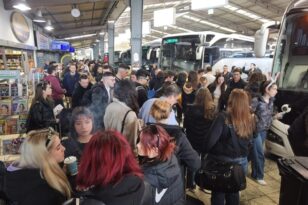 Πατρινό Καρναβάλι 2023: Το αδιαχώρητο στον Κηφισό - Ανά 5 λεπτά αναχωρούν τα λεωφορεία για Πάτρα