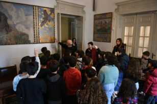 Πάτρα: Επίσκεψη μαθητών του 16ου Δημοτικού Σχολείου στο Δημαρχείο