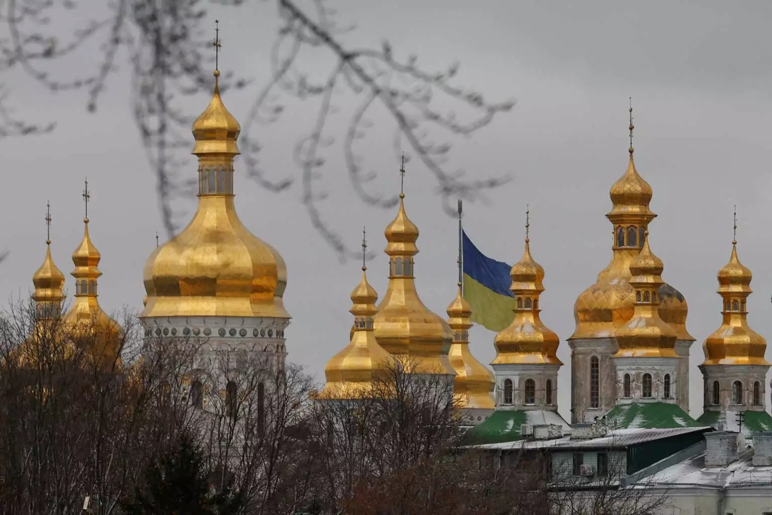 La France : soutiendra l’Ukraine « aussi longtemps que nécessaire ».