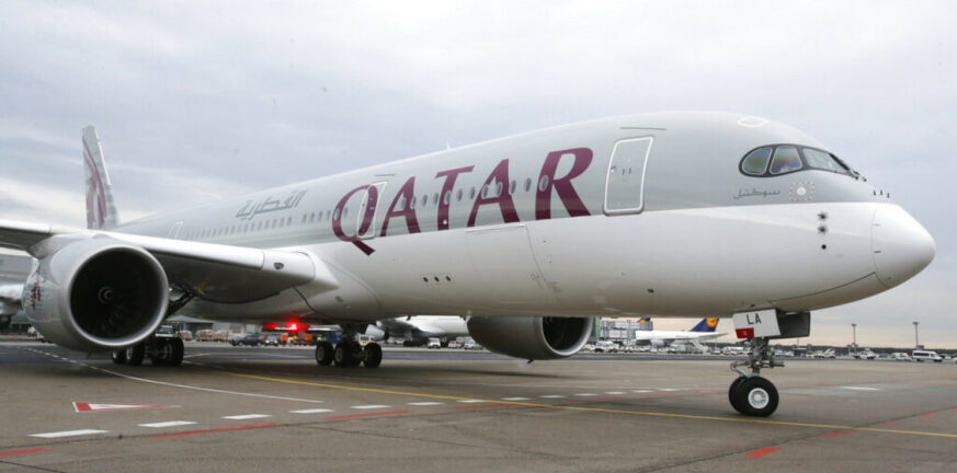 Πανικός σε πτήση της Qatar Airways: Έφτασε κοντά στην πρόσκρουση - Επιβάτες «έκαναν εμετό και ούρλιαζαν»