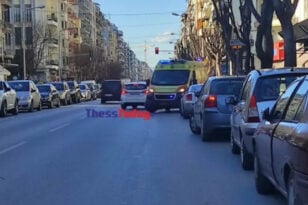 Θεσσαλονίκη: Μηχανή παρέσυρε ηλικιωμένη στο κέντρο της πόλης