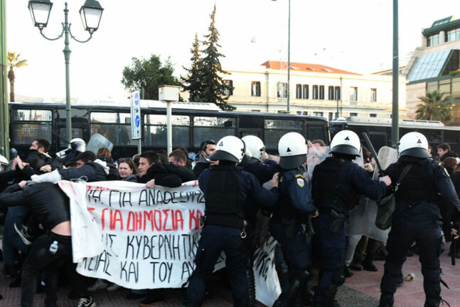 28χρονη