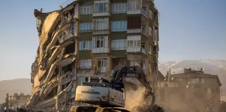 Ερντογάν: Τα 97 δισ. ευρώ φτάνει το κόστος αποκατάστασης των ζημιών μετά τον σεισμό