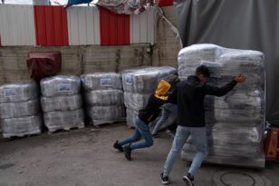 Συρία: Πέρασαν πάνω από 140 φορτηγά με ανθρωπιστική βοήθεια μετά τον σεισμό