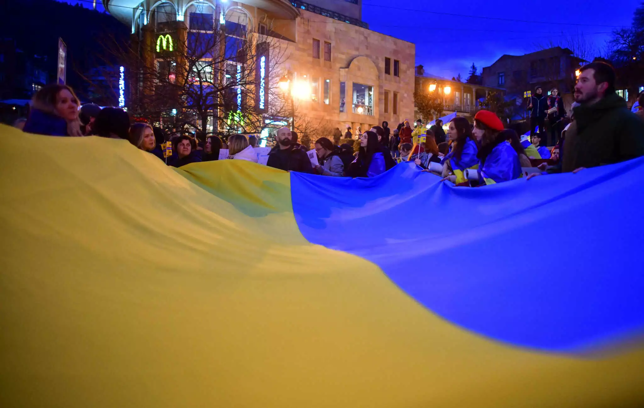 Πόλεμος στην Ουκρανία: «Βροχή» οι διαδηλώσεις κατά της Ρωσίας σε όλο τον κόσμο