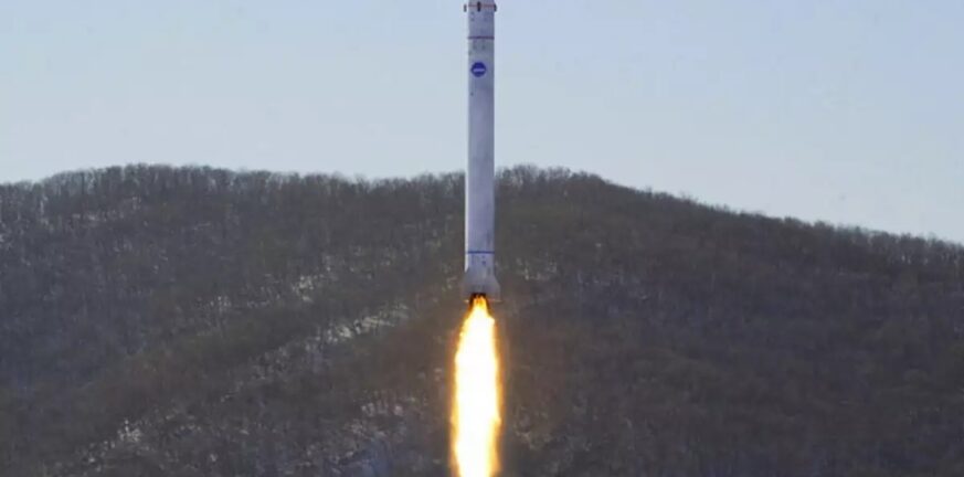 Συναγερμός για βαλλιστικό πύραυλο της Βόρειας Κορέας: Προσγειώθηκε στην ΑΟΖ της Ιαπωνίας