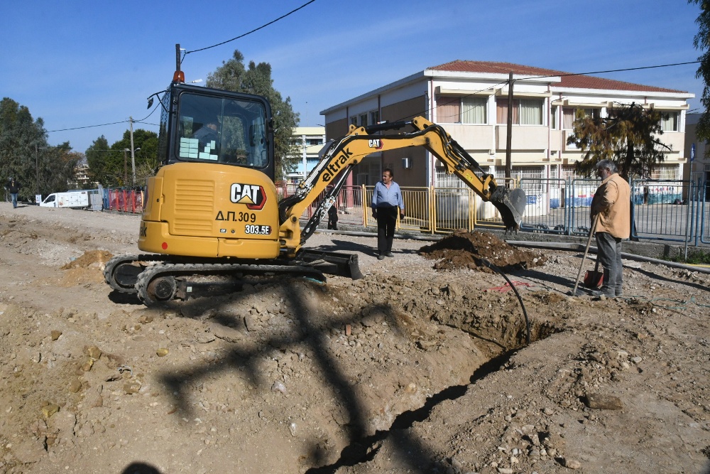 Πάτρα: Συνεχίζονται οι εργασίες για τη διαμόρφωση της νέας πλατείας στην Ανθούπολη